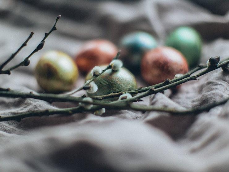 Wir wünschen Ihnen frohe Ostern mit Ihren Liebsten zuhause